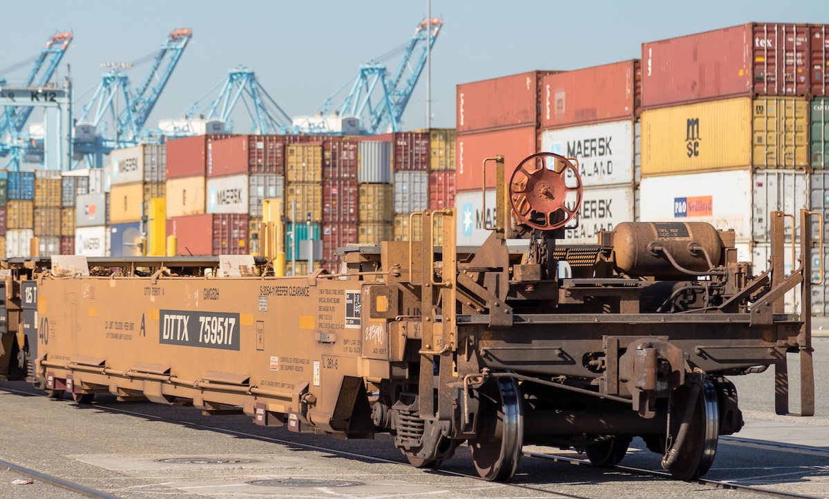 Intermodal continues to lead all freight on U.S. railroads. (Photo: Port of Los Angeles)